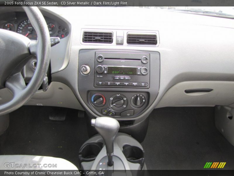 CD Silver Metallic / Dark Flint/Light Flint 2005 Ford Focus ZX4 SE Sedan