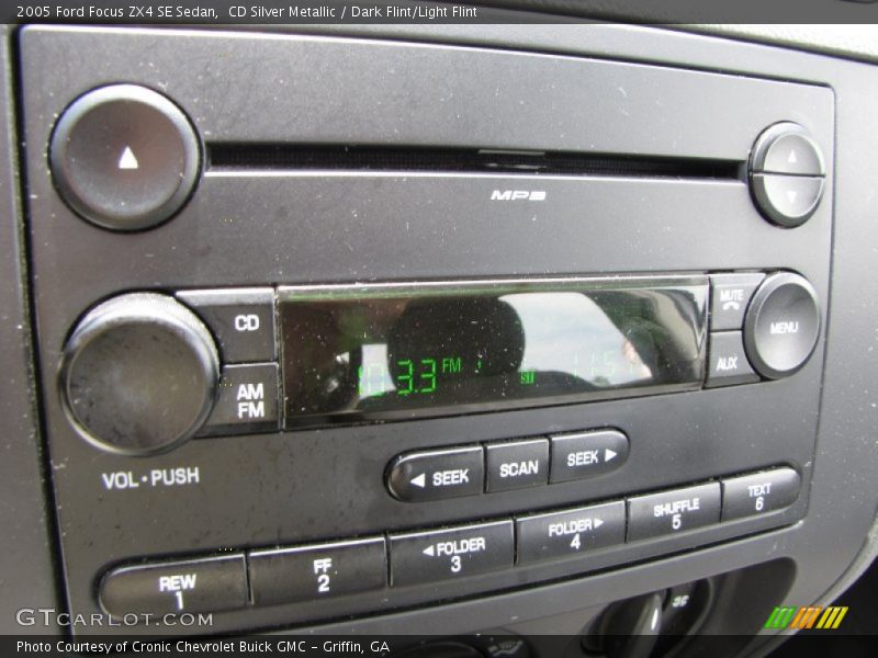 CD Silver Metallic / Dark Flint/Light Flint 2005 Ford Focus ZX4 SE Sedan
