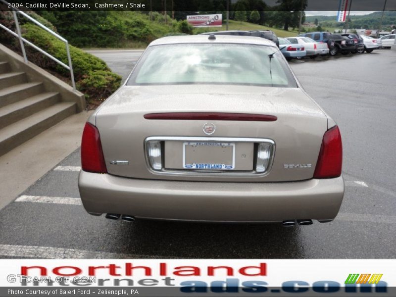 Cashmere / Shale 2004 Cadillac DeVille Sedan