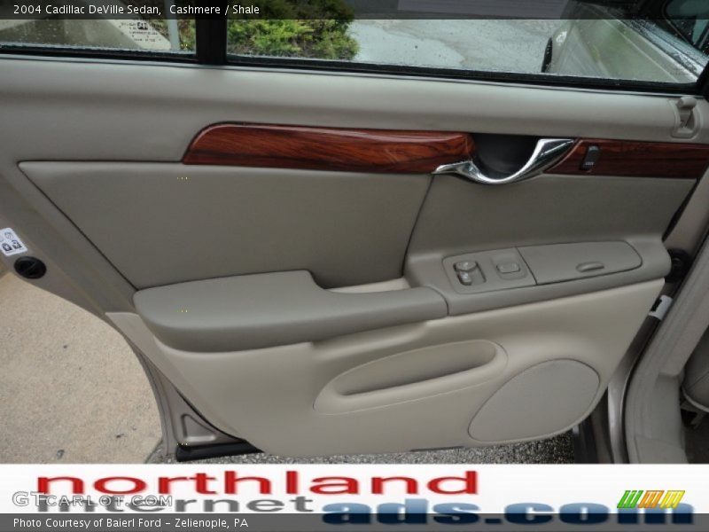 Cashmere / Shale 2004 Cadillac DeVille Sedan