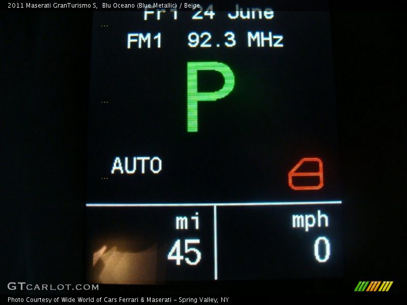 Blu Oceano (Blue Metallic) / Beige 2011 Maserati GranTurismo S