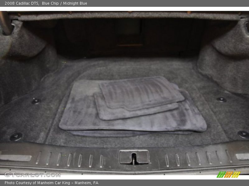 Blue Chip / Midnight Blue 2008 Cadillac DTS