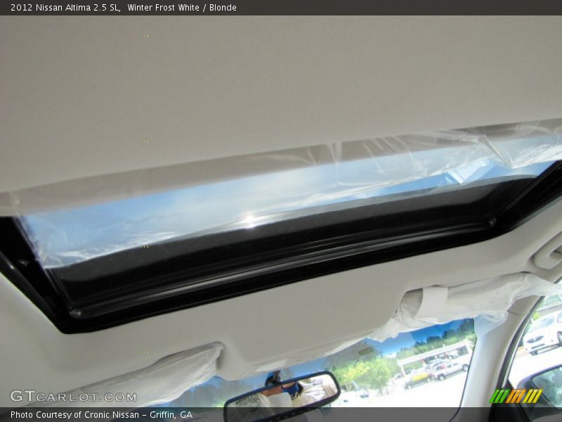 Winter Frost White / Blonde 2012 Nissan Altima 2.5 SL