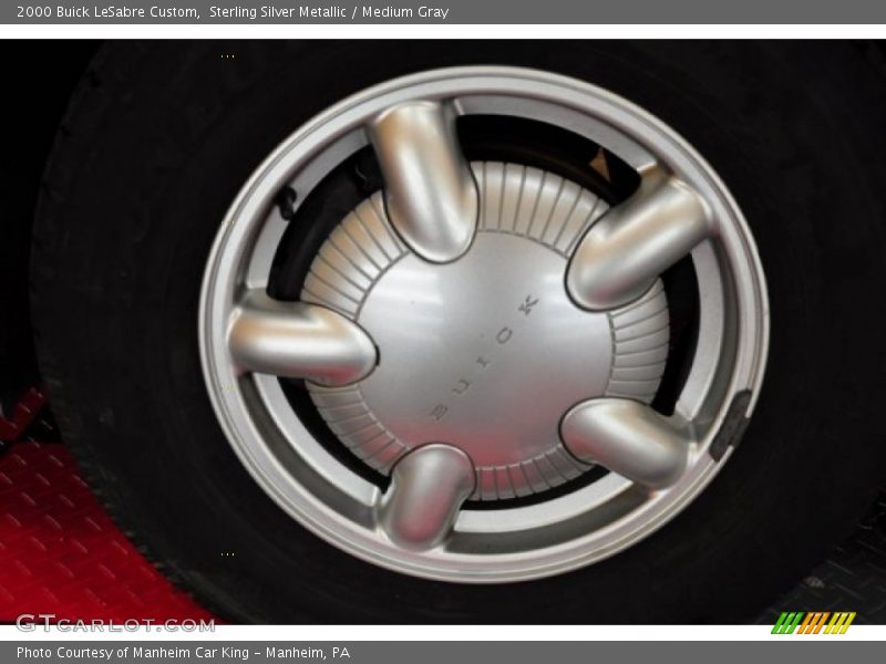 Sterling Silver Metallic / Medium Gray 2000 Buick LeSabre Custom