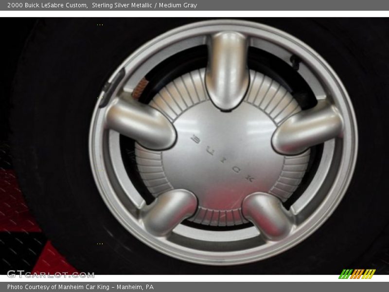 Sterling Silver Metallic / Medium Gray 2000 Buick LeSabre Custom