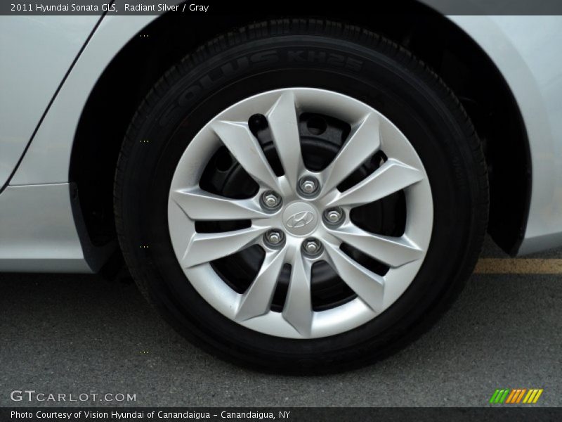 Radiant Silver / Gray 2011 Hyundai Sonata GLS