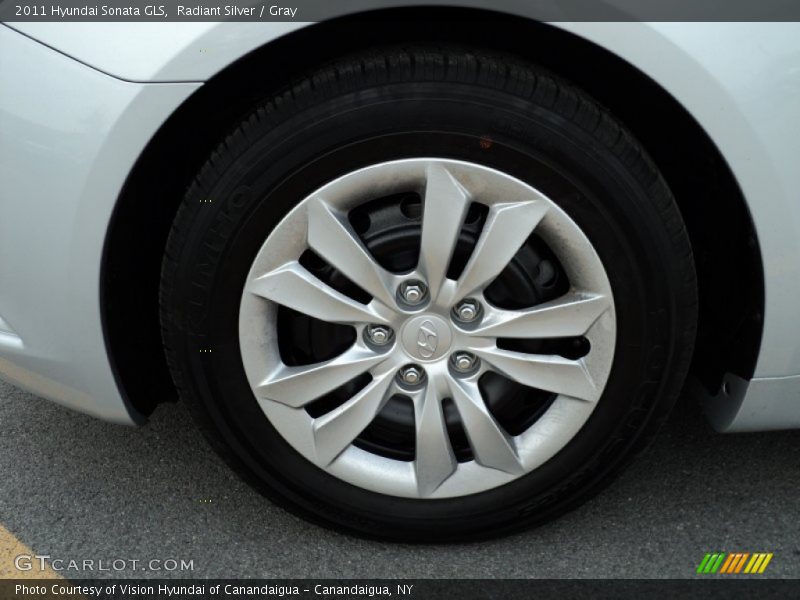 Radiant Silver / Gray 2011 Hyundai Sonata GLS