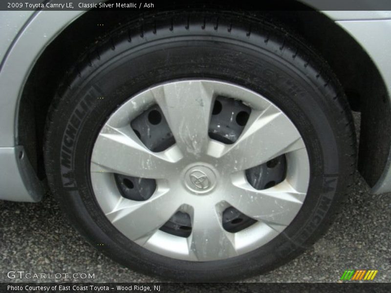Classic Silver Metallic / Ash 2009 Toyota Camry LE