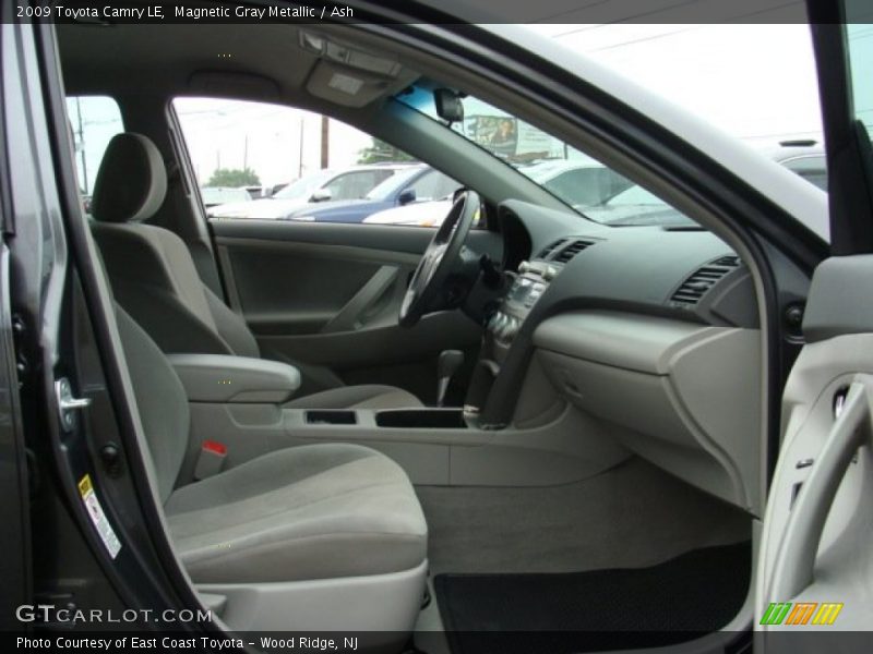 Magnetic Gray Metallic / Ash 2009 Toyota Camry LE