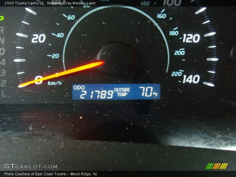Magnetic Gray Metallic / Ash 2009 Toyota Camry LE