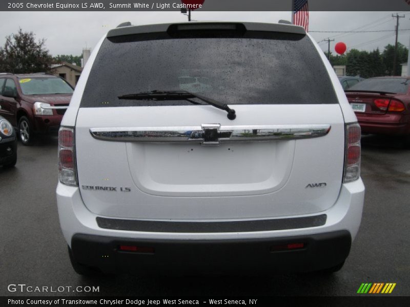 Summit White / Light Cashmere 2005 Chevrolet Equinox LS AWD
