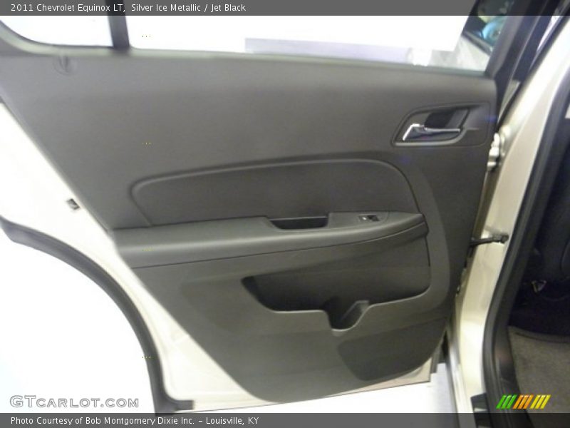 Silver Ice Metallic / Jet Black 2011 Chevrolet Equinox LT