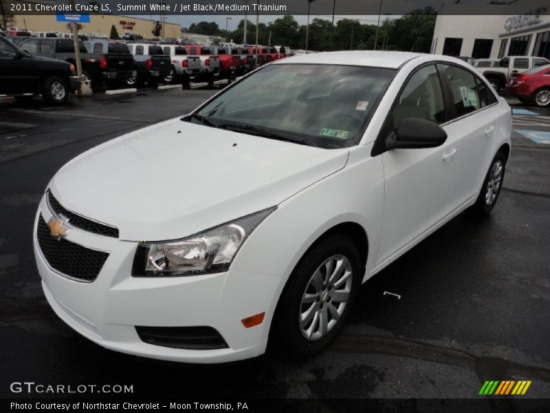Summit White / Jet Black/Medium Titanium 2011 Chevrolet Cruze LS