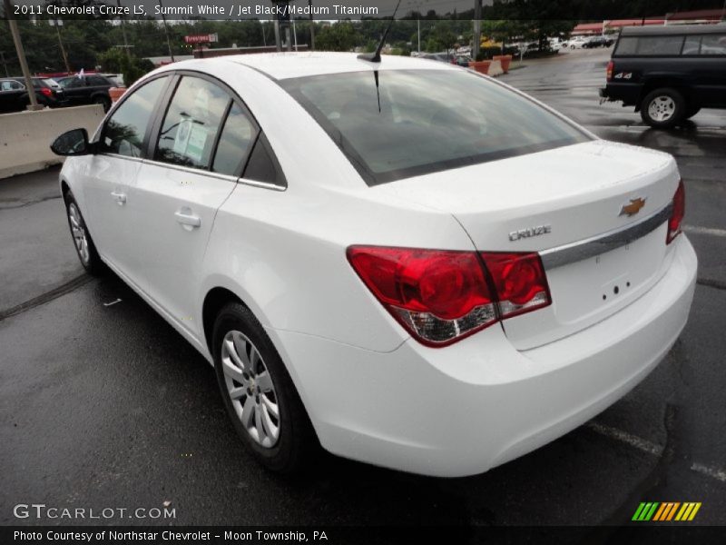 Summit White / Jet Black/Medium Titanium 2011 Chevrolet Cruze LS