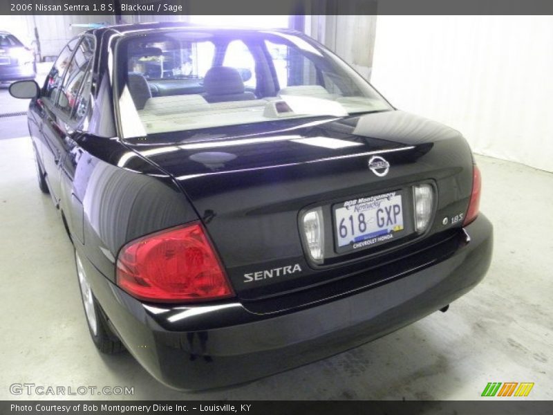 Blackout / Sage 2006 Nissan Sentra 1.8 S