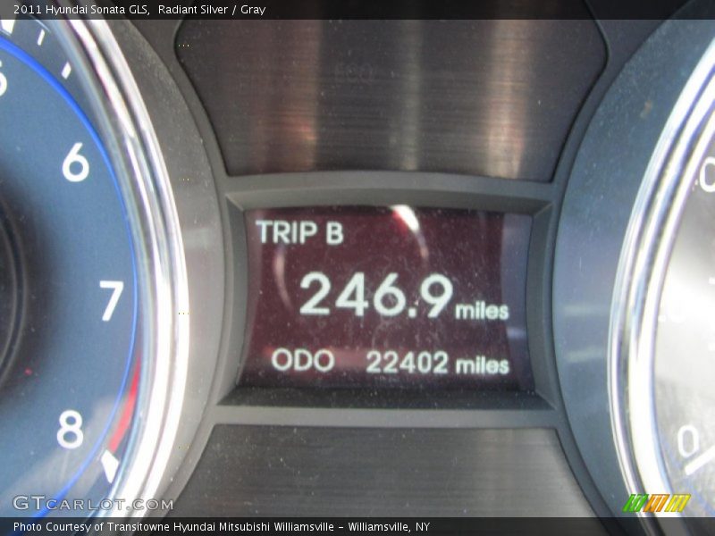 Radiant Silver / Gray 2011 Hyundai Sonata GLS