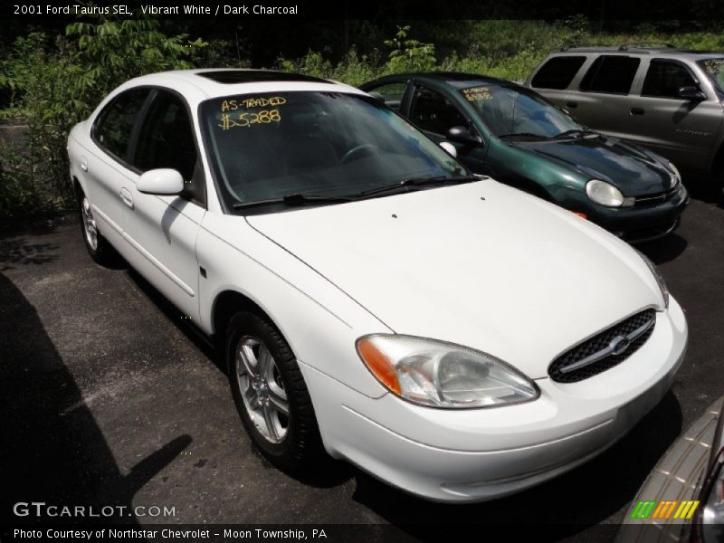 Vibrant White / Dark Charcoal 2001 Ford Taurus SEL