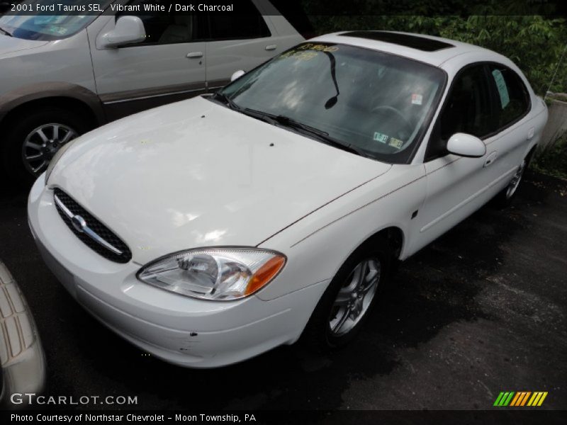 Vibrant White / Dark Charcoal 2001 Ford Taurus SEL