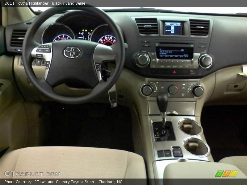 Black / Sand Beige 2011 Toyota Highlander
