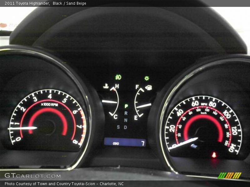 Black / Sand Beige 2011 Toyota Highlander