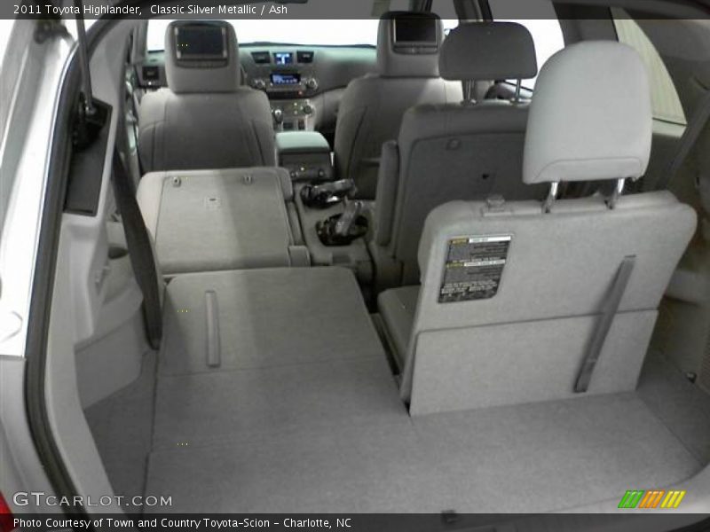 Classic Silver Metallic / Ash 2011 Toyota Highlander