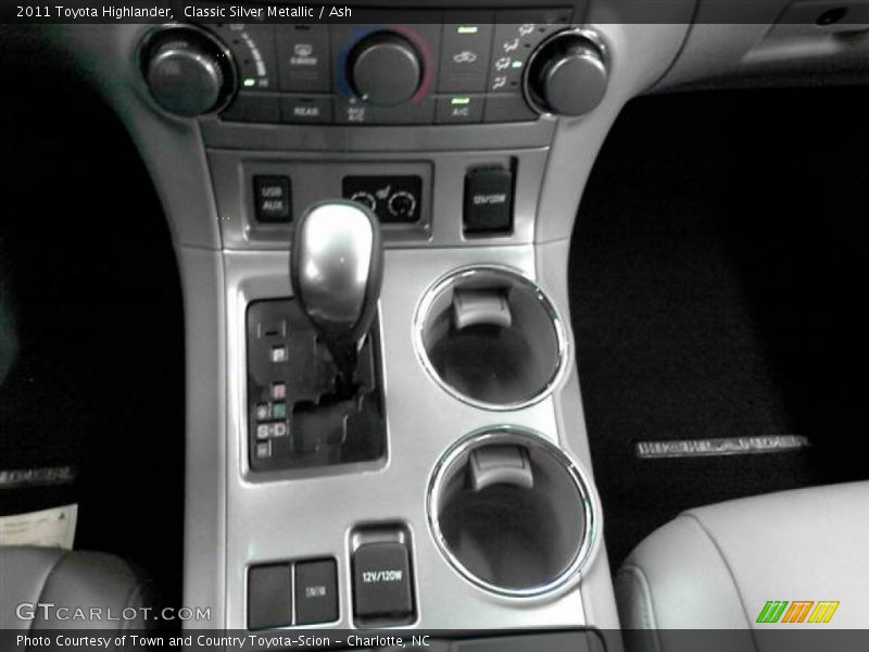 Classic Silver Metallic / Ash 2011 Toyota Highlander