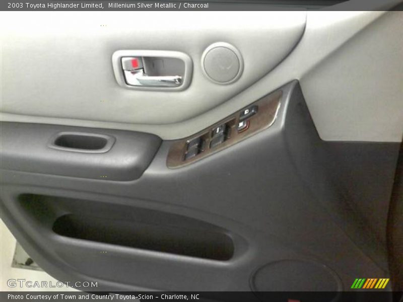 Millenium Silver Metallic / Charcoal 2003 Toyota Highlander Limited