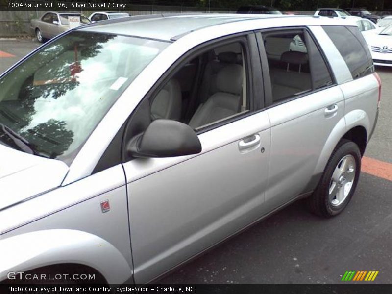 Silver Nickel / Gray 2004 Saturn VUE V6