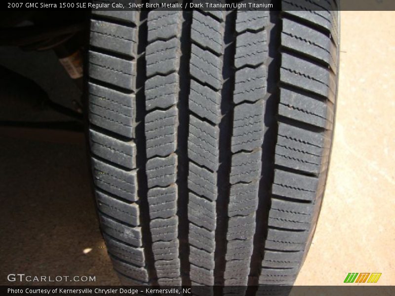 Silver Birch Metallic / Dark Titanium/Light Titanium 2007 GMC Sierra 1500 SLE Regular Cab