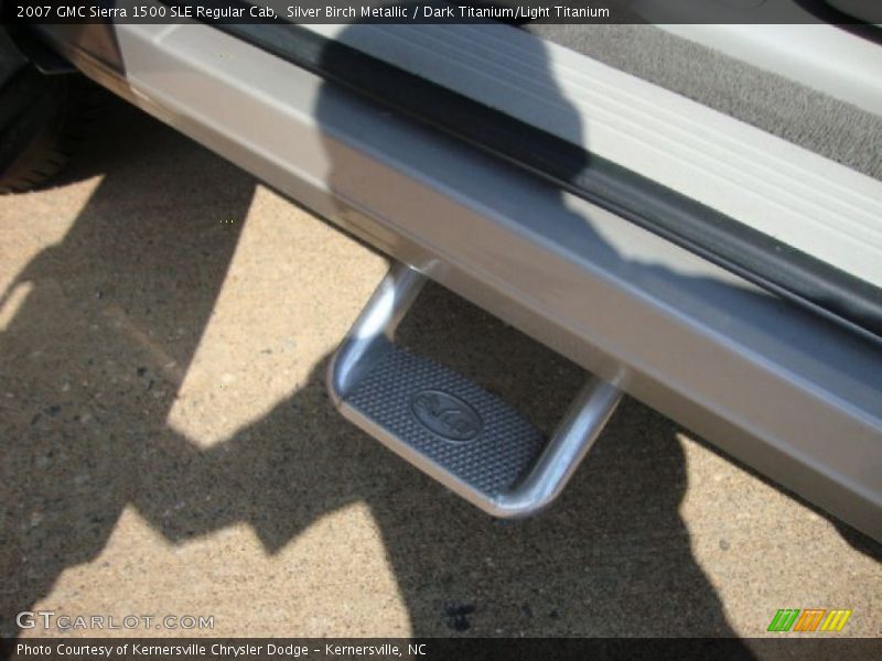 Silver Birch Metallic / Dark Titanium/Light Titanium 2007 GMC Sierra 1500 SLE Regular Cab
