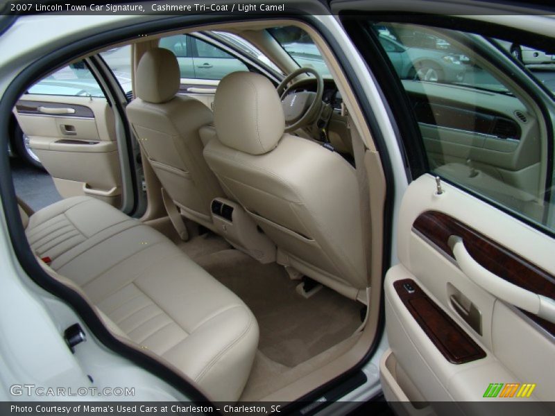 Cashmere Tri-Coat / Light Camel 2007 Lincoln Town Car Signature