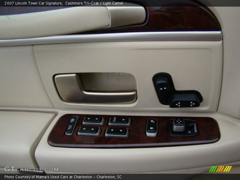Cashmere Tri-Coat / Light Camel 2007 Lincoln Town Car Signature