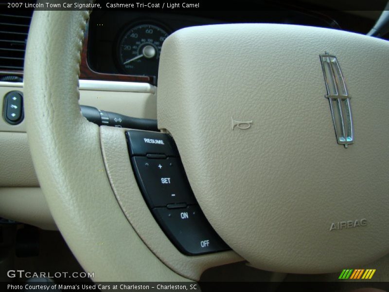 Cashmere Tri-Coat / Light Camel 2007 Lincoln Town Car Signature