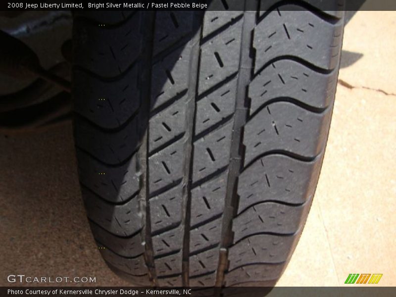 Bright Silver Metallic / Pastel Pebble Beige 2008 Jeep Liberty Limited