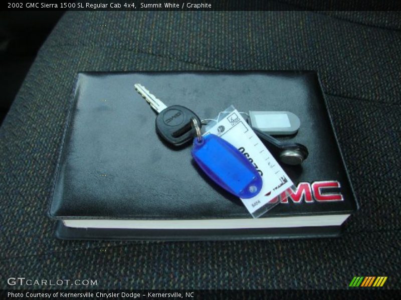 Summit White / Graphite 2002 GMC Sierra 1500 SL Regular Cab 4x4