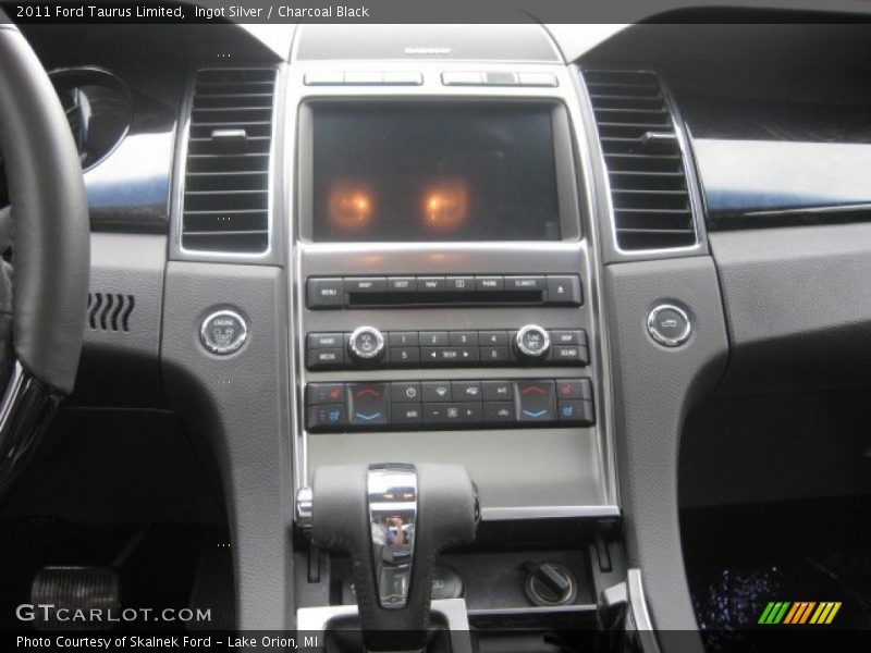 Ingot Silver / Charcoal Black 2011 Ford Taurus Limited