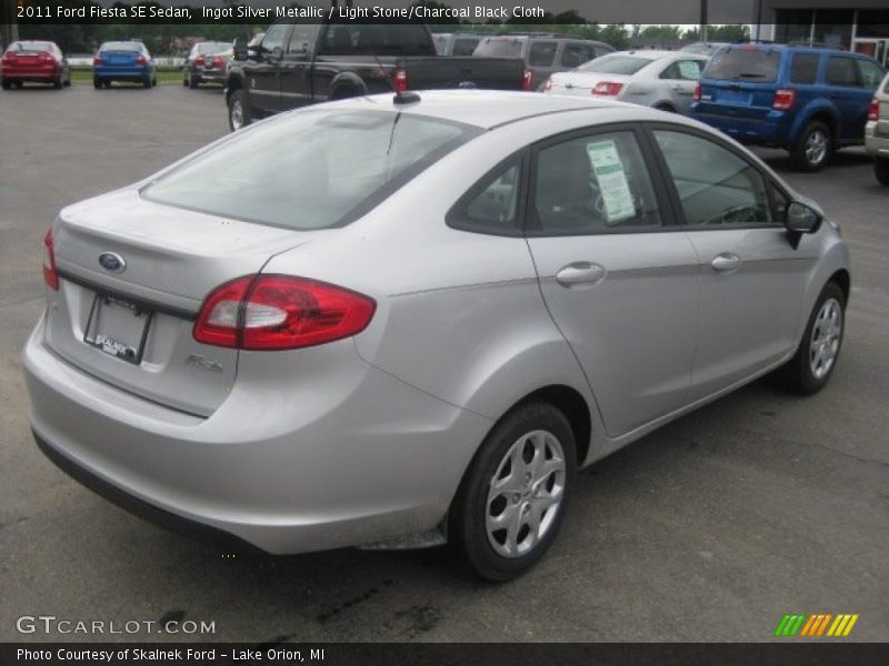 Ingot Silver Metallic / Light Stone/Charcoal Black Cloth 2011 Ford Fiesta SE Sedan