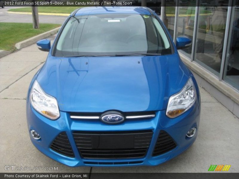 Blue Candy Metallic / Two-Tone Sport 2012 Ford Focus SE Sport 5-Door