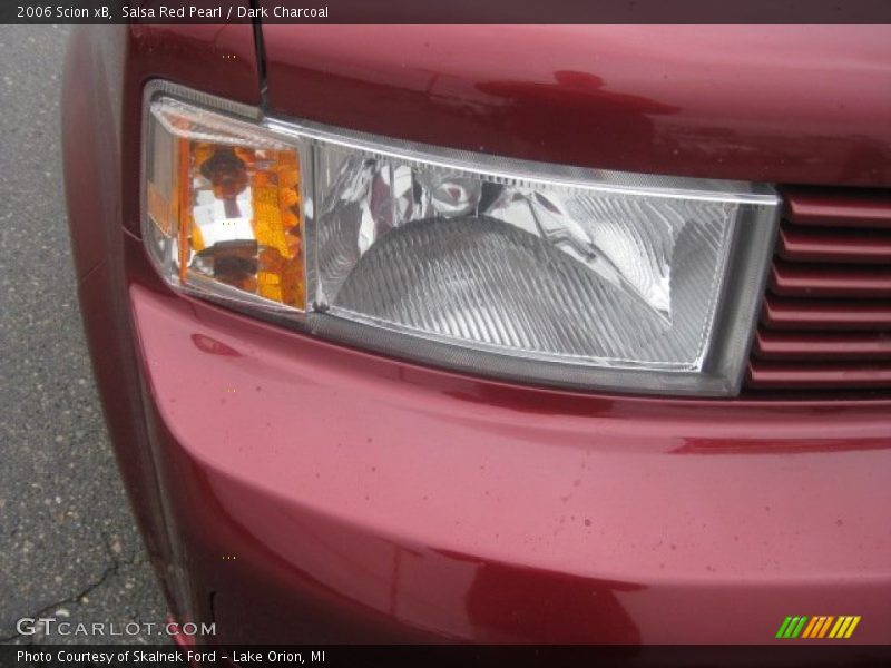 Salsa Red Pearl / Dark Charcoal 2006 Scion xB