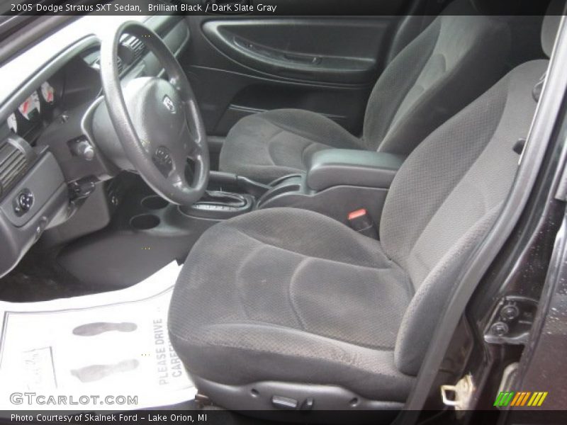 Brilliant Black / Dark Slate Gray 2005 Dodge Stratus SXT Sedan
