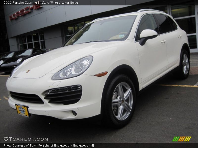 Sand White / Luxor Beige 2011 Porsche Cayenne S