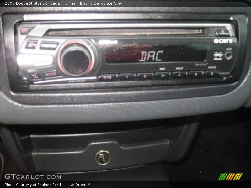 Brilliant Black / Dark Slate Gray 2005 Dodge Stratus SXT Sedan