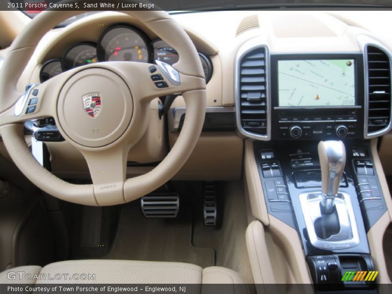 Sand White / Luxor Beige 2011 Porsche Cayenne S