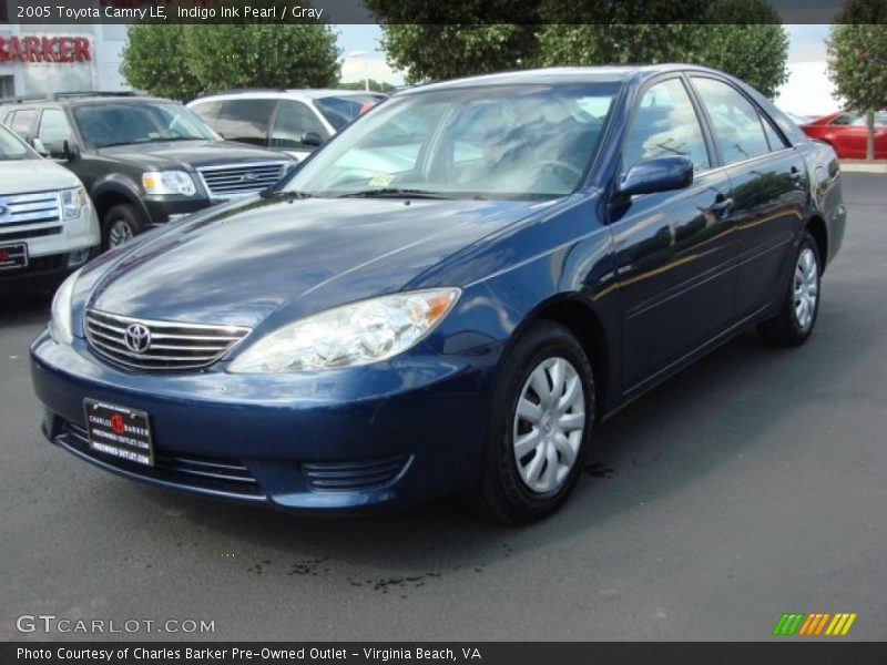 Indigo Ink Pearl / Gray 2005 Toyota Camry LE