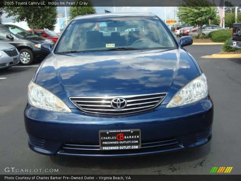 Indigo Ink Pearl / Gray 2005 Toyota Camry LE