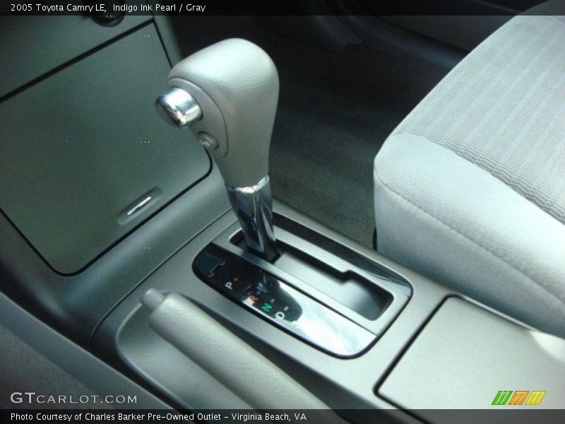 Indigo Ink Pearl / Gray 2005 Toyota Camry LE