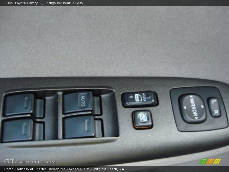 Indigo Ink Pearl / Gray 2005 Toyota Camry LE