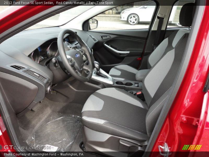 Red Candy Metallic / Two-Tone Sport 2012 Ford Focus SE Sport Sedan