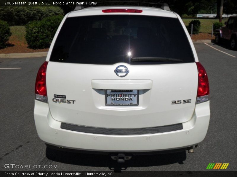 Nordic White Pearl / Gray 2006 Nissan Quest 3.5 SE