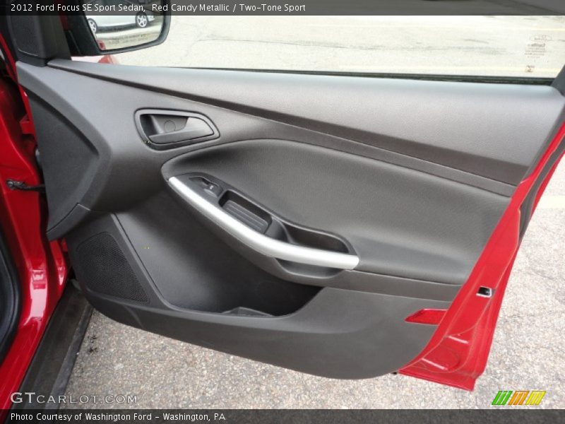 Red Candy Metallic / Two-Tone Sport 2012 Ford Focus SE Sport Sedan